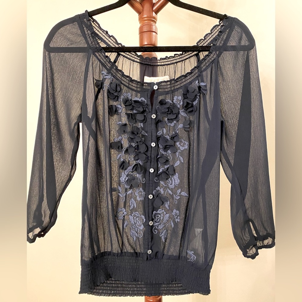 Abercrombie & Fitch Flowy Blouse with Floral Embellishments - Size S - Navy